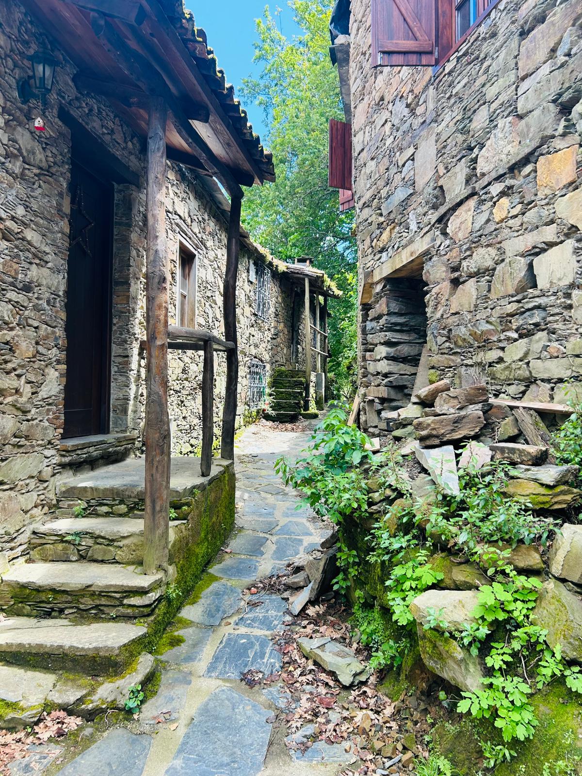 Lousã, Castle & Schist Villages