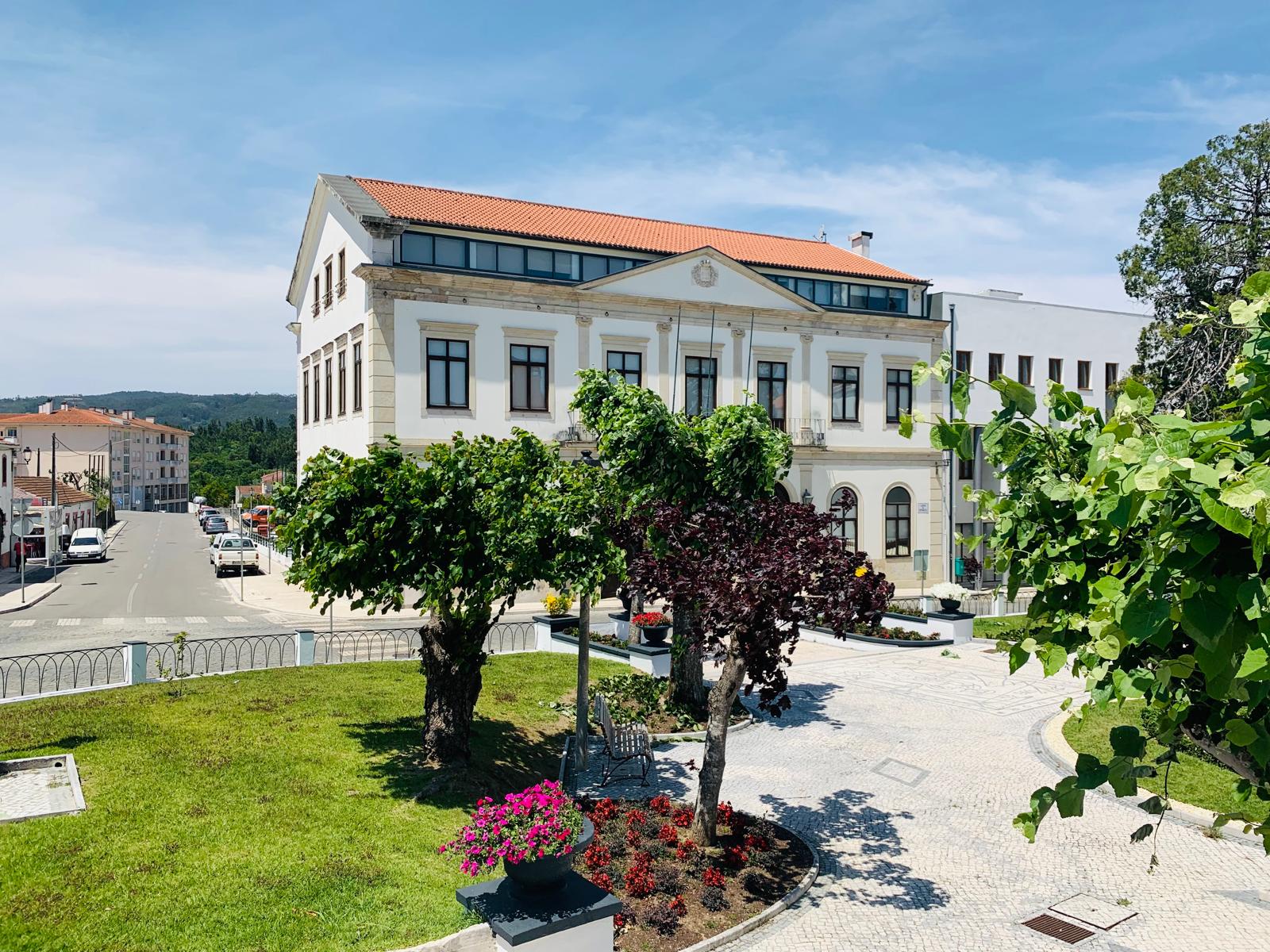 The Câmara Municipal (town hall) on the main square